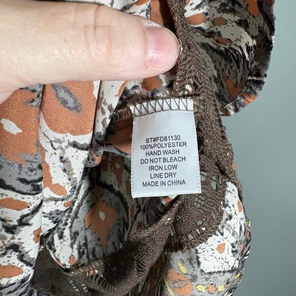 Charming Charlie Women's Brown Y2K Boho Lace Panel Top - Size Large - Earth Tone - Picture 5 of 6